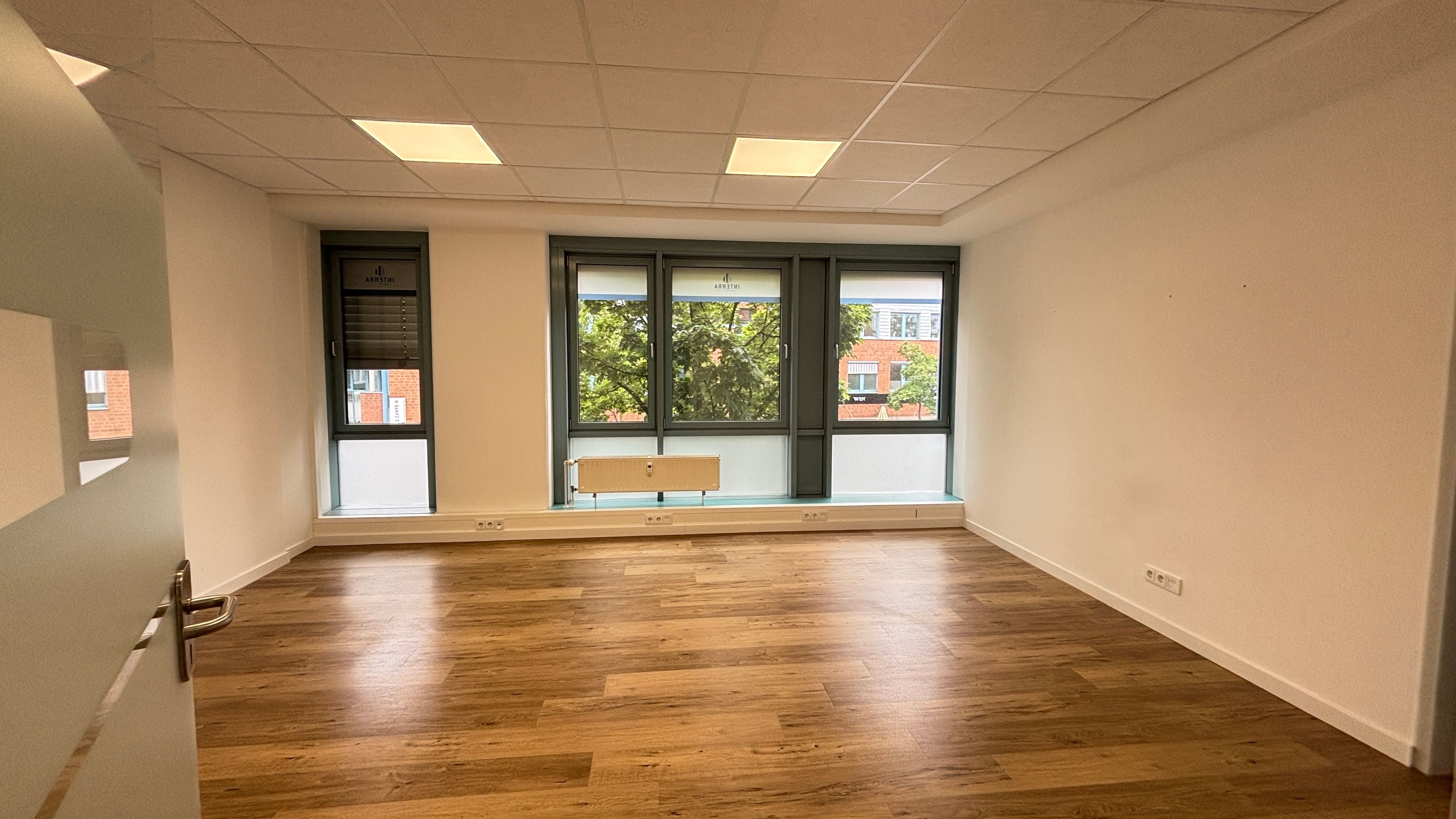 Einzel-/Doppelbüro