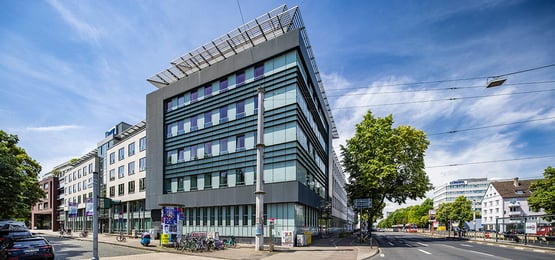 Vermittlung von 900 m² an zwei neue Büromieter in der Universitätsstraße91 in Köln