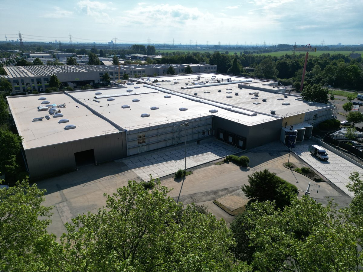 Luftaufnahme eines Logistikparks in Nordrhein-Westfalen