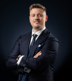 Tom_Rosenstein_Kreuzend_niedrig