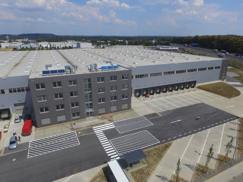 Logistikhalle im Computacenter-Park in Kerpen, vermittelt an Emons Logistik